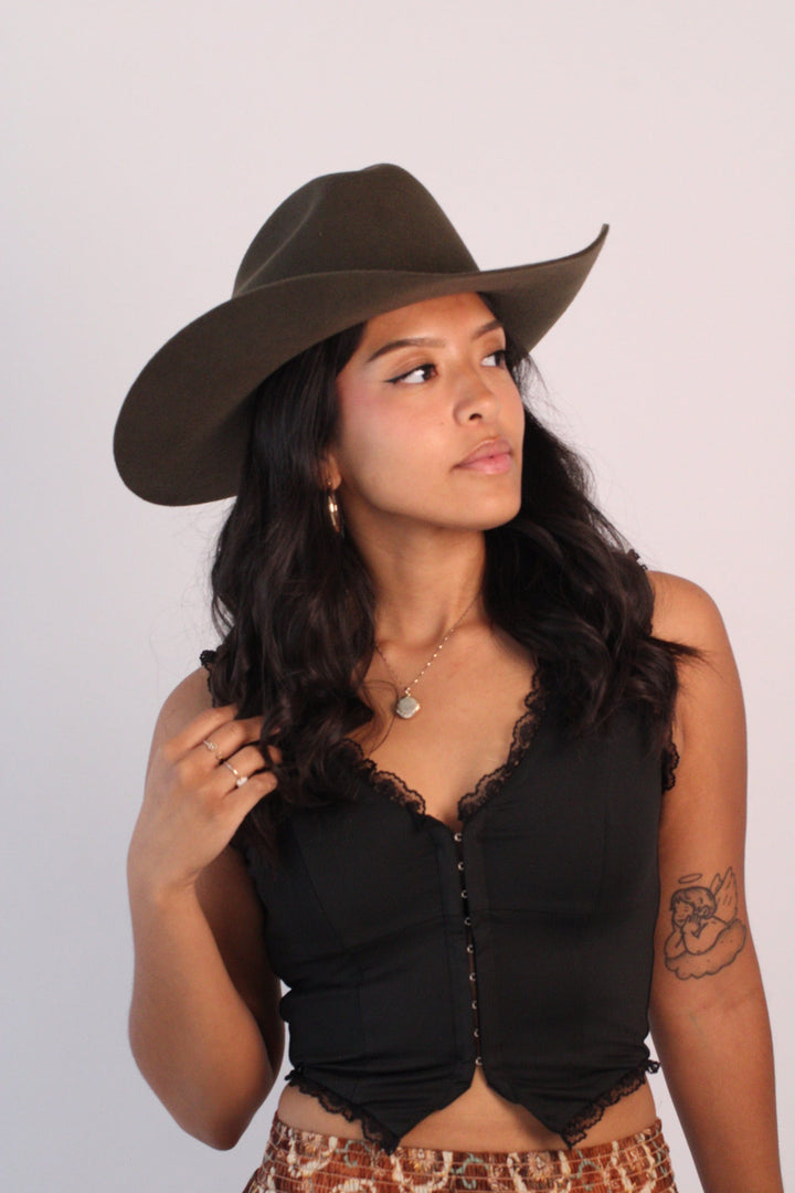 The Mustang - Dark Olive