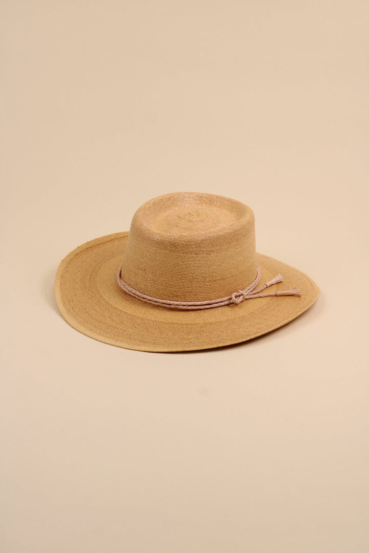 Cabo Fine Palm Leaf Gambler - Tan