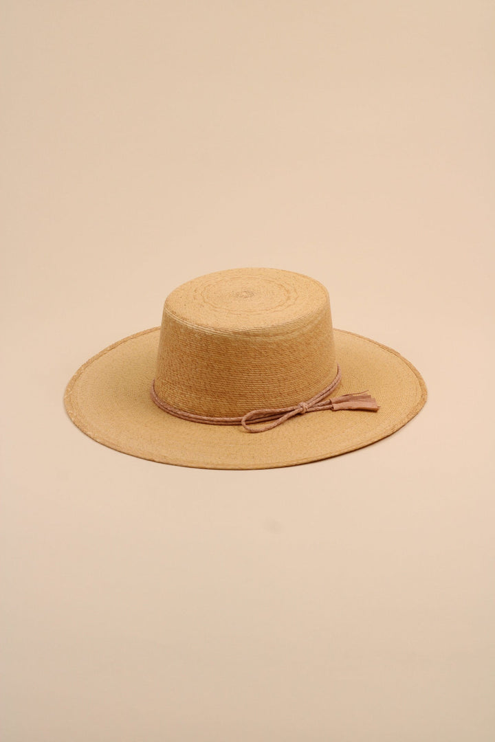Cabo Fine Palm Leaf Flat Top - Tan