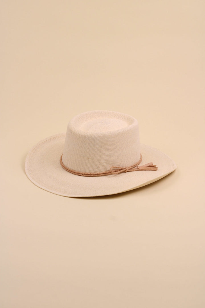 Cabo Fine Palm Leaf Gambler - Ivory