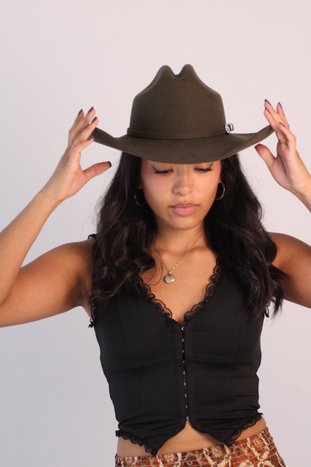 The Mustang - Dark Olive