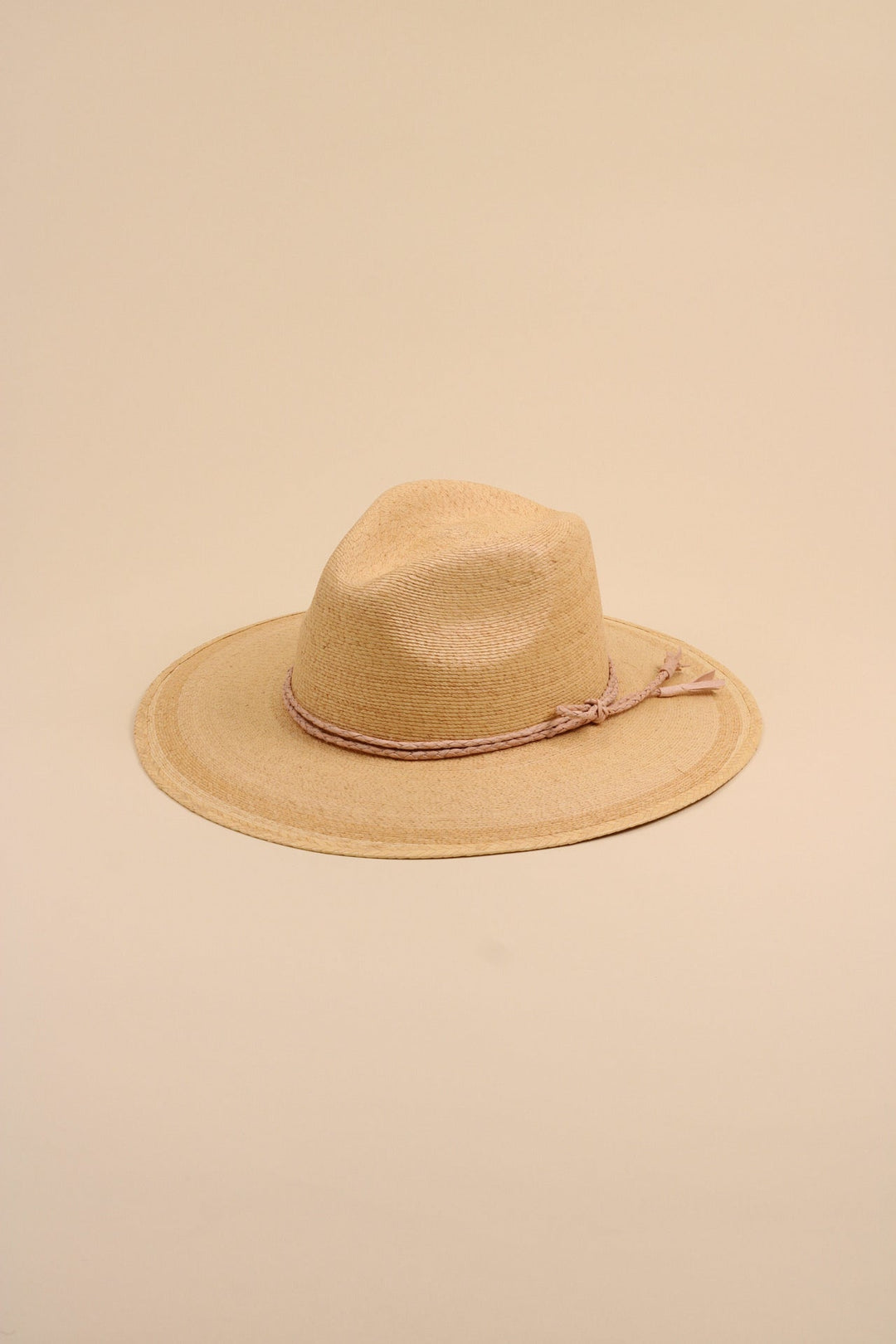 Cabo Fine Palm Leaf Rancher - Tan