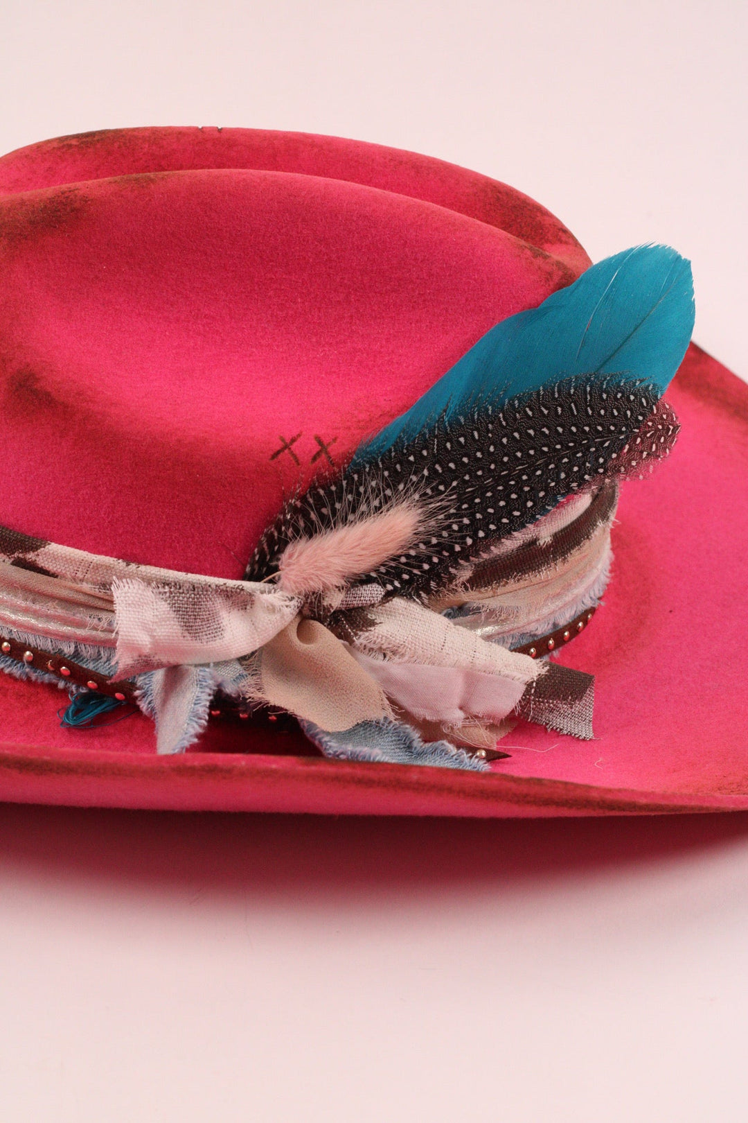 Hailey - Mustang Cowboy Hat - Hot Pink Distressed