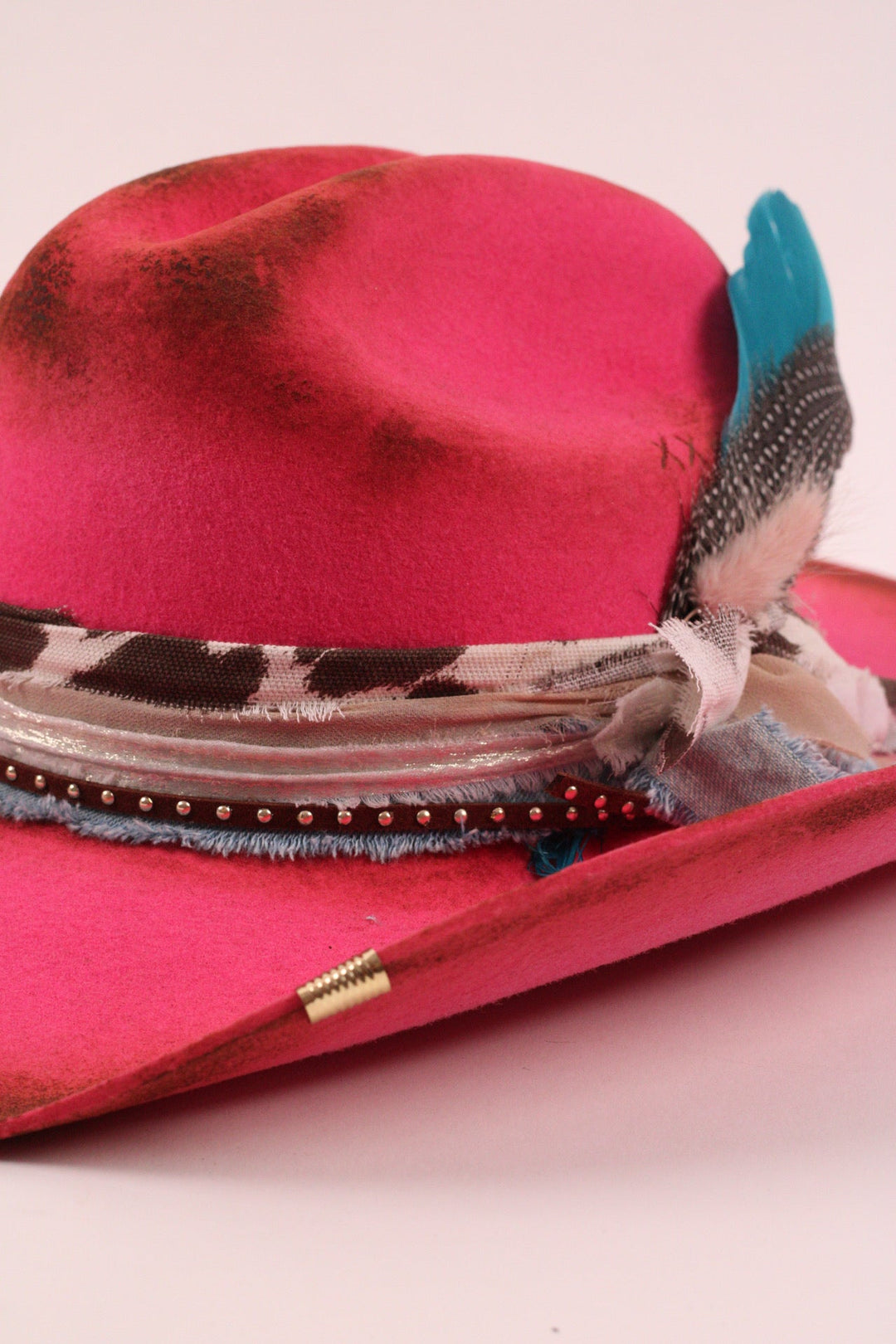 Hailey - Mustang Cowboy Hat - Hot Pink Distressed