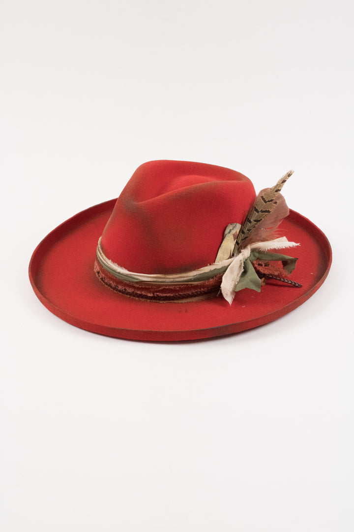 The Meadow - Red pencil brim distressed
