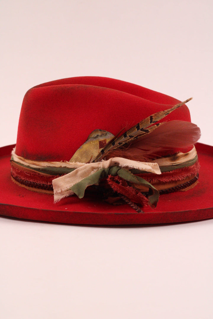 The Meadow - Red pencil brim distressed