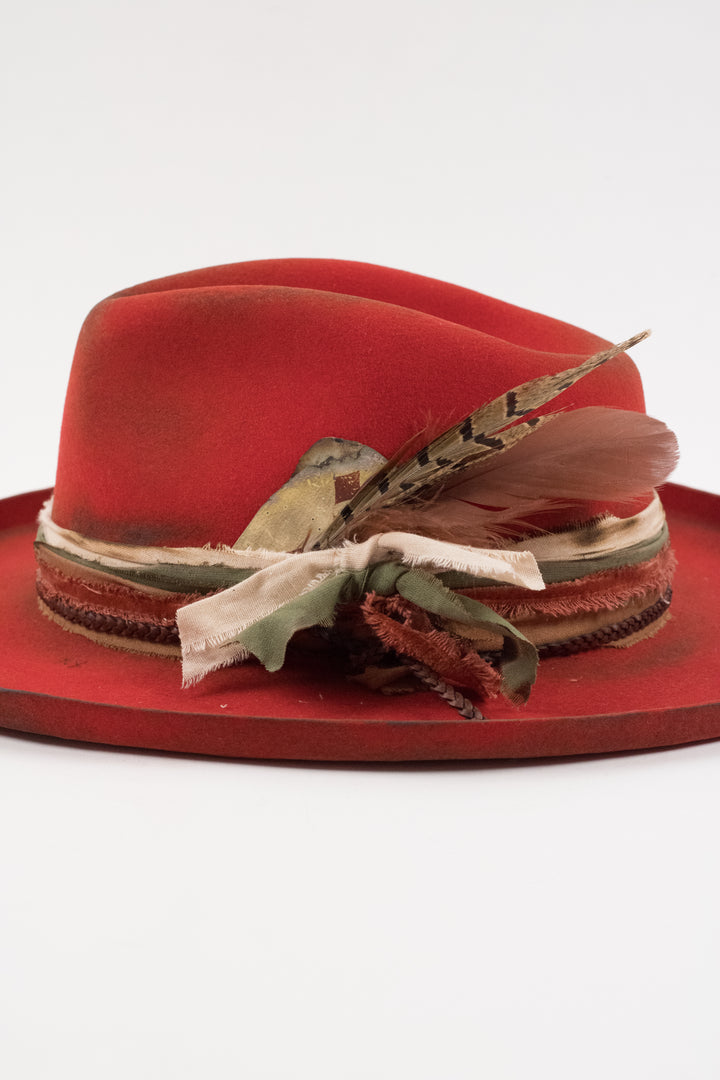 The Meadow - Red pencil brim distressed