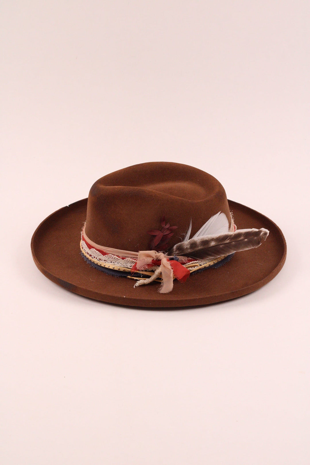 The Sienna -  caramel pencil brim distressed