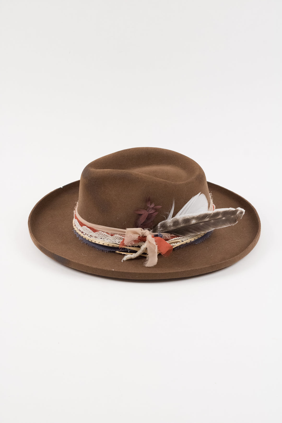 The Sienna -  caramel pencil brim distressed