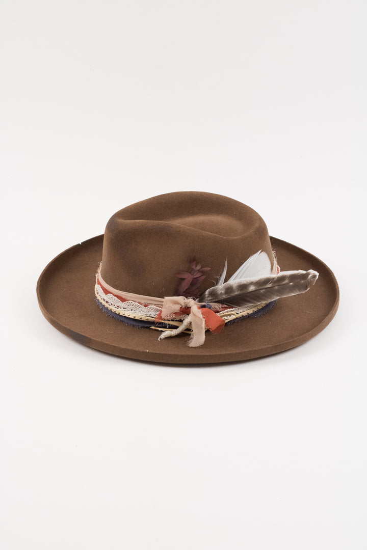 The Sienna -  caramel pencil brim distressed