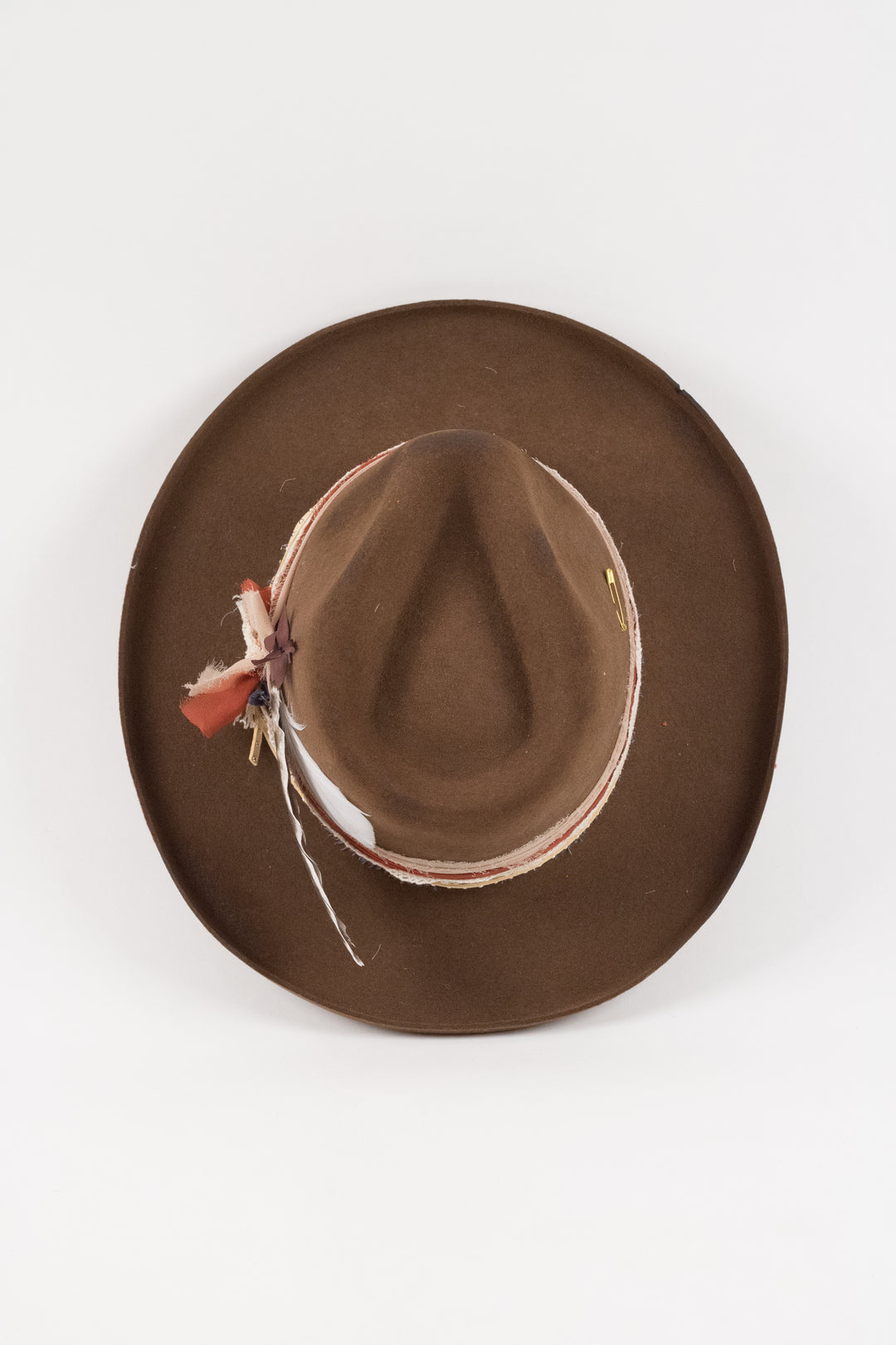 The Sienna -  caramel pencil brim distressed