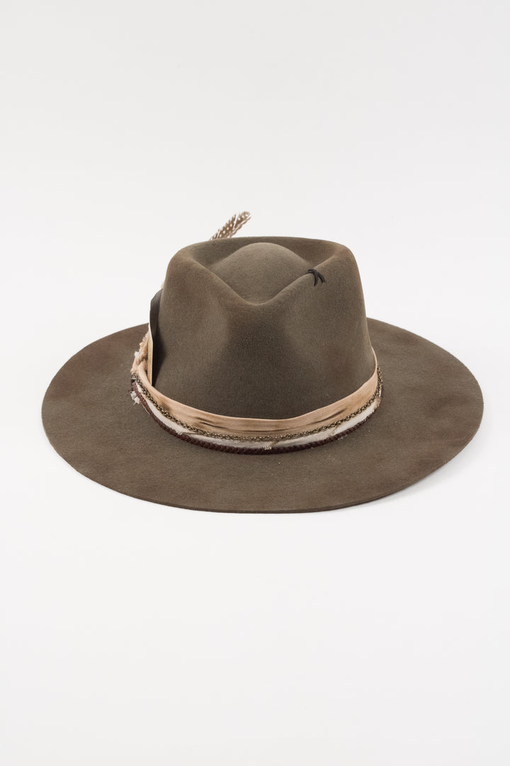 The Frankie Rancher - Wool Felt - Olive distressed